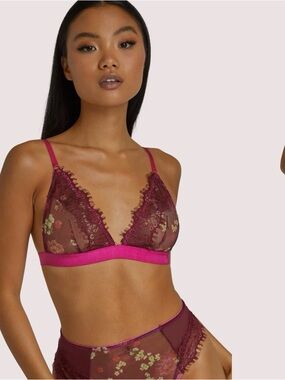 Wolf & whistle triangle bra and high waist matching brief size medium lingerie